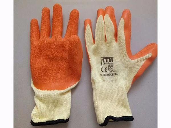 Dipped gloves